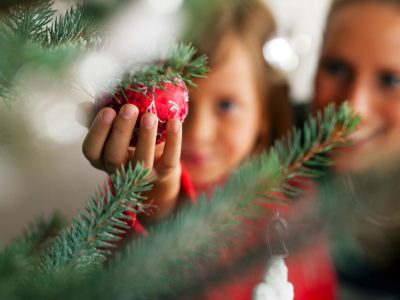 Thriftmas: How to Create a Magical Christmas for Your Family on a Budget