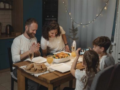 4 Effective Daily Habits That Build Connection